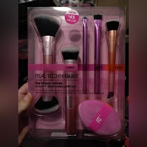 Real Techniques Makeup Brush & Sponge 5 Piece Set *NIB / NWT*